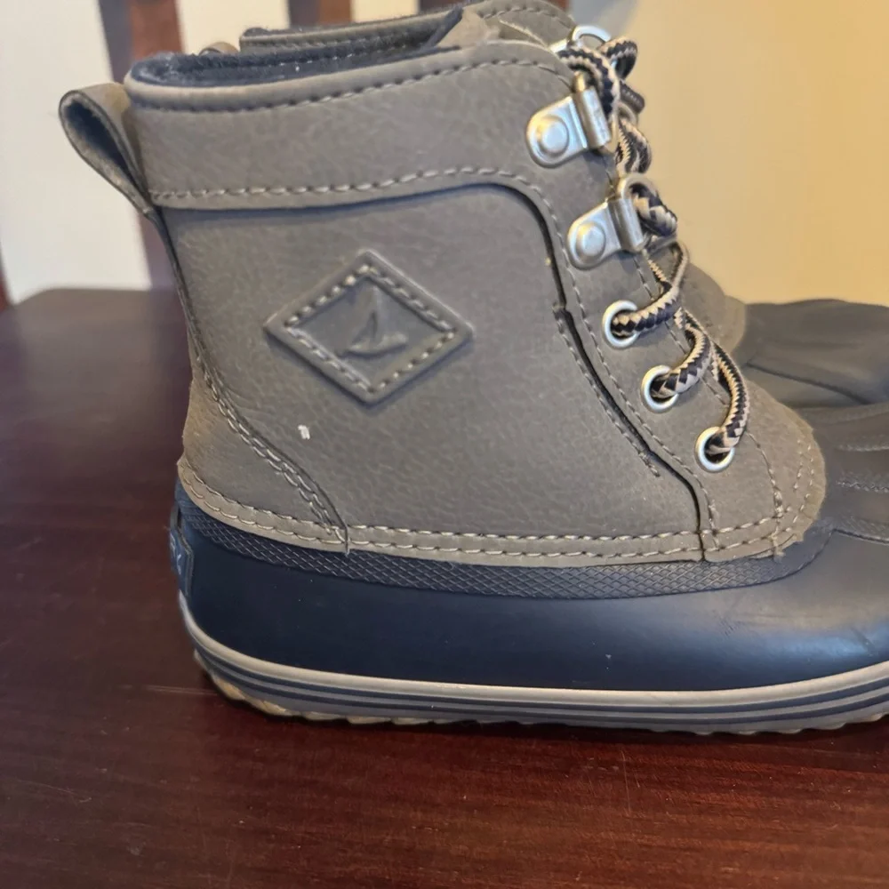 Sperry Bowline Kids Gray and navy blue waterproof snow boots size 12